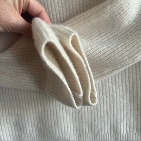 Quince Mongolian Cashmere Fisherman Crewneck Sweater Ivory size M Timeless Soft - Picture 8 of 16